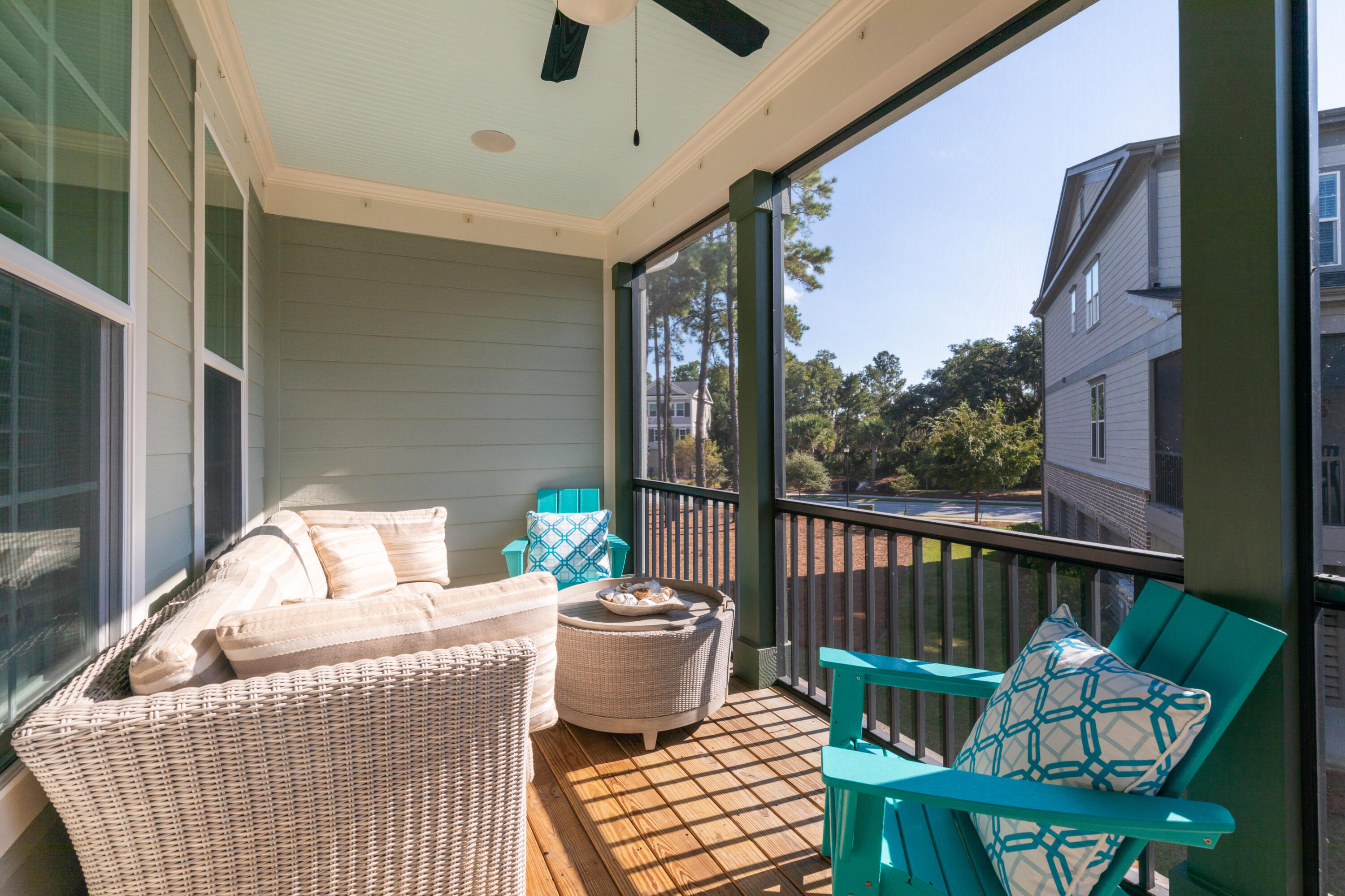 192 Slipper Shell Court Mount Pleasant, SC 29464 - Photo 20 of 46 192SlipperShellCourt-KeenEyeMarketing-02