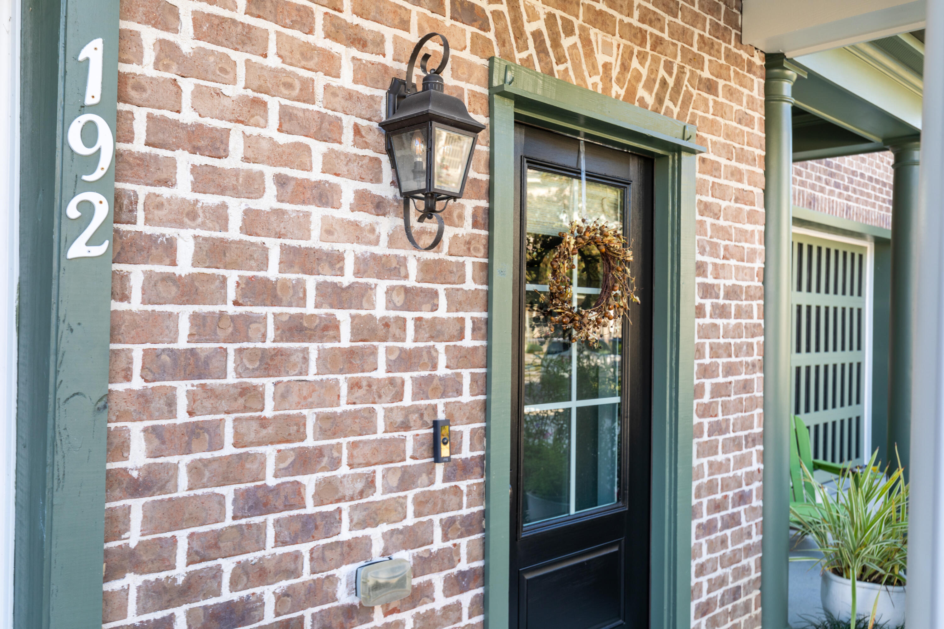 192 Slipper Shell Court Mount Pleasant, SC 29464 - Photo 4 of 46 192SlipperShellCourt-KeenEyeMarketing-00