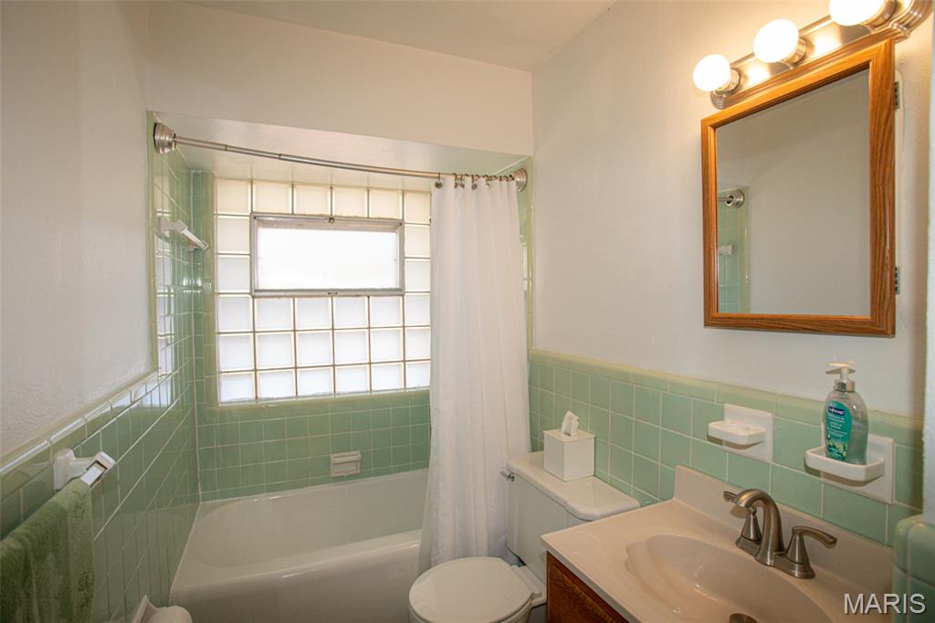 4105 Banks Road Bridgeton, MO 63074 - Photo 15 of 33