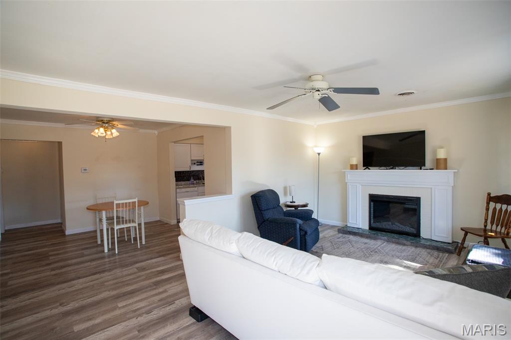 4105 Banks Road Bridgeton, MO 63074 - Photo 5 of 33