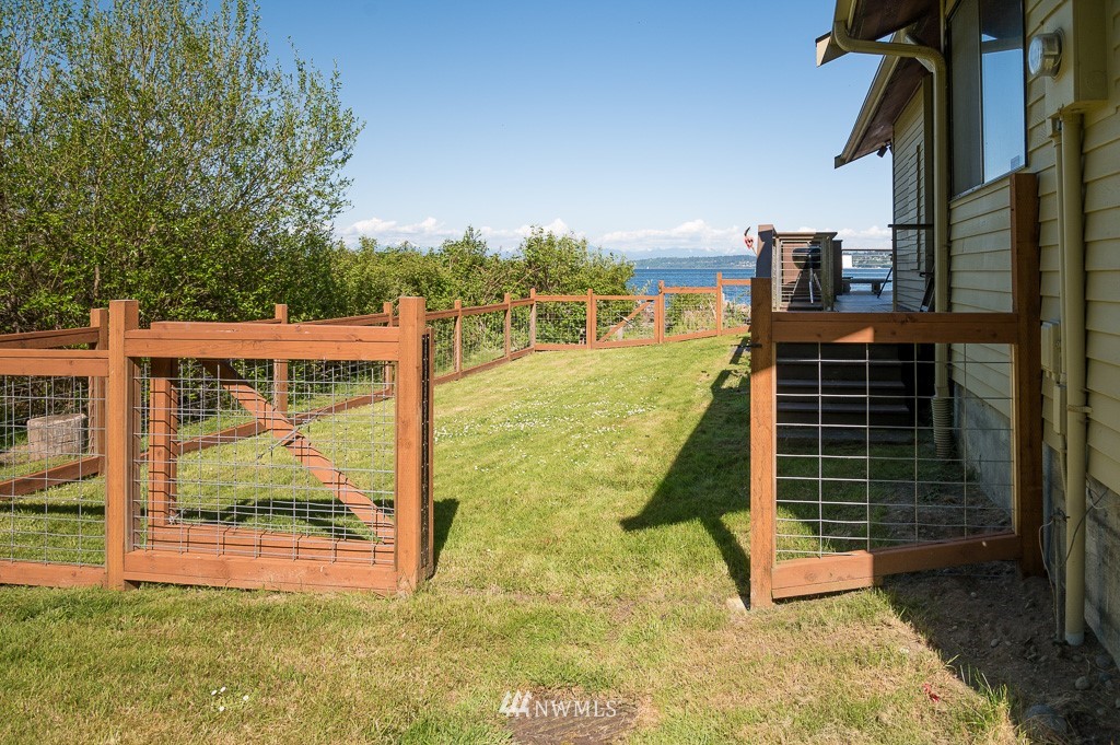 7017 Rudy Way Clinton, WA 98236 - Photo 26 of 35 Gallery Image 26