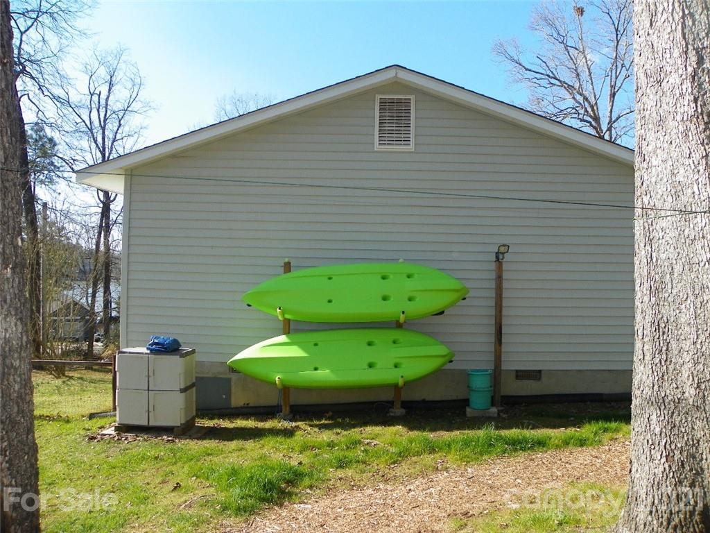 189 Shoreline Road, Unit 38/ New London, NC 28127 - Photo 3 of 16 Gallery Image 3