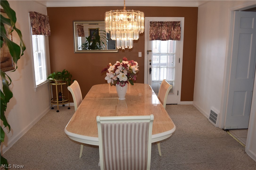 3666 Bainbridge Road Cleveland Heights, OH 44118 - Photo 8 of 30