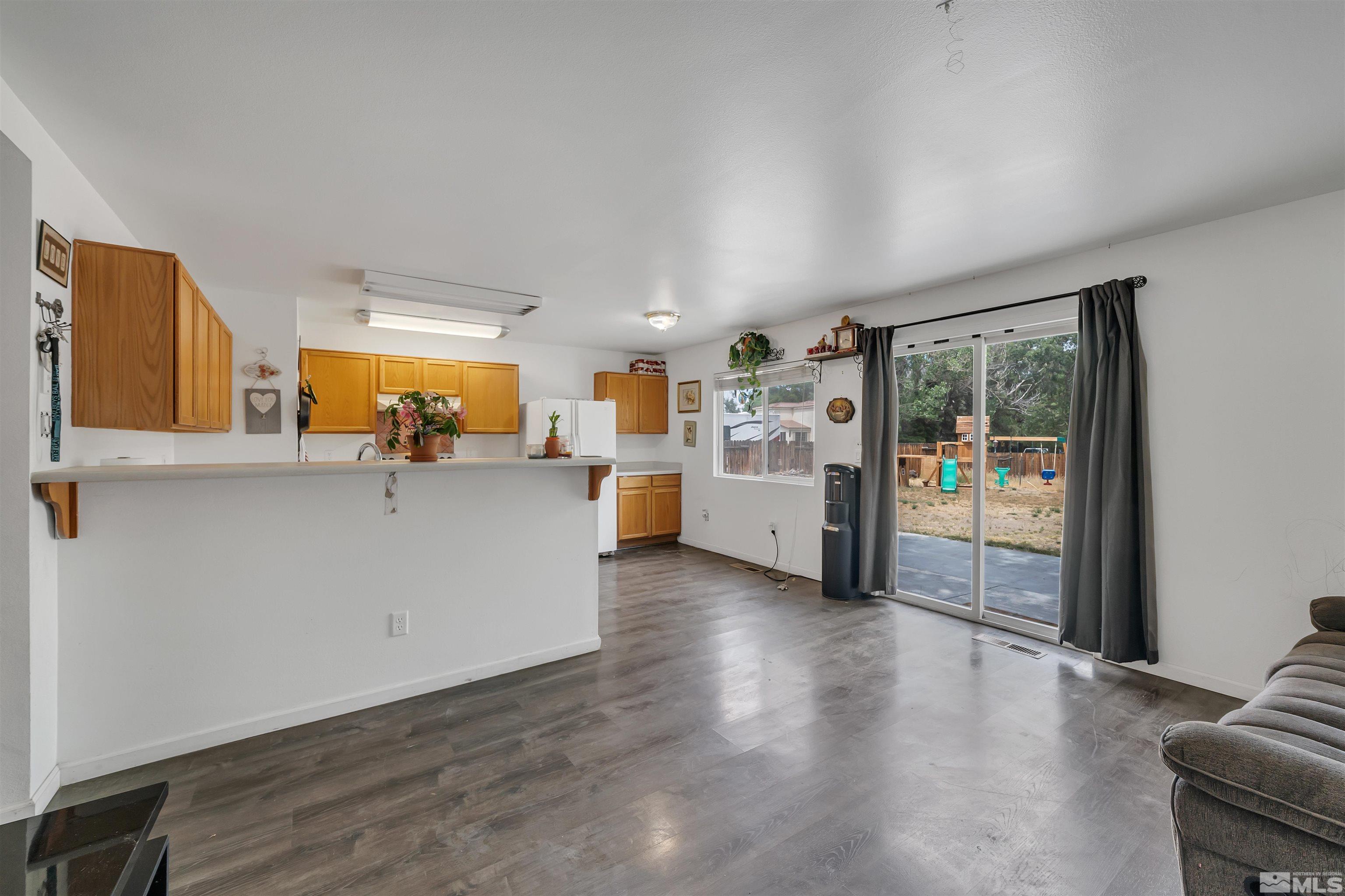 10025 Starfall Drive Reno, NV 89506 - Photo 8 of 30 Photo 8