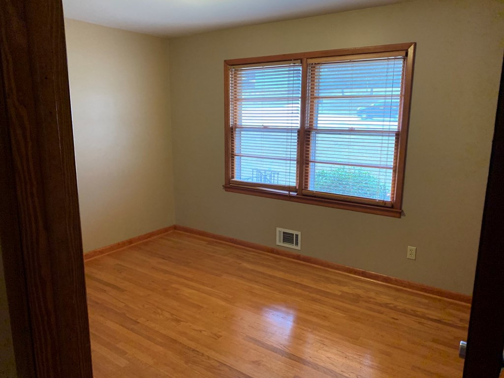 2216 Windsor Spring Road Augusta, GA 30906 - Photo 11 of 17 2nd bedroom