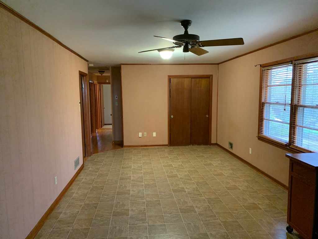 2216 Windsor Spring Road Augusta, GA 30906 - Photo 8 of 17 Family Room