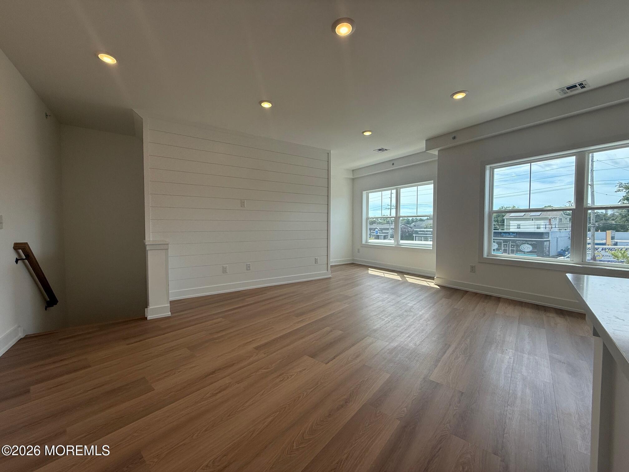 629 Ocean Road, Unit 9 Point Pleasant, NJ 08742 - Photo 5 of 19 Ocean Breeze 9 - James Ward Shore Points