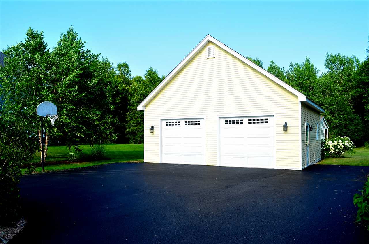60 Mills Point Road Colchester, VT 05446 - Photo 11 of 40 Gallery Image 11