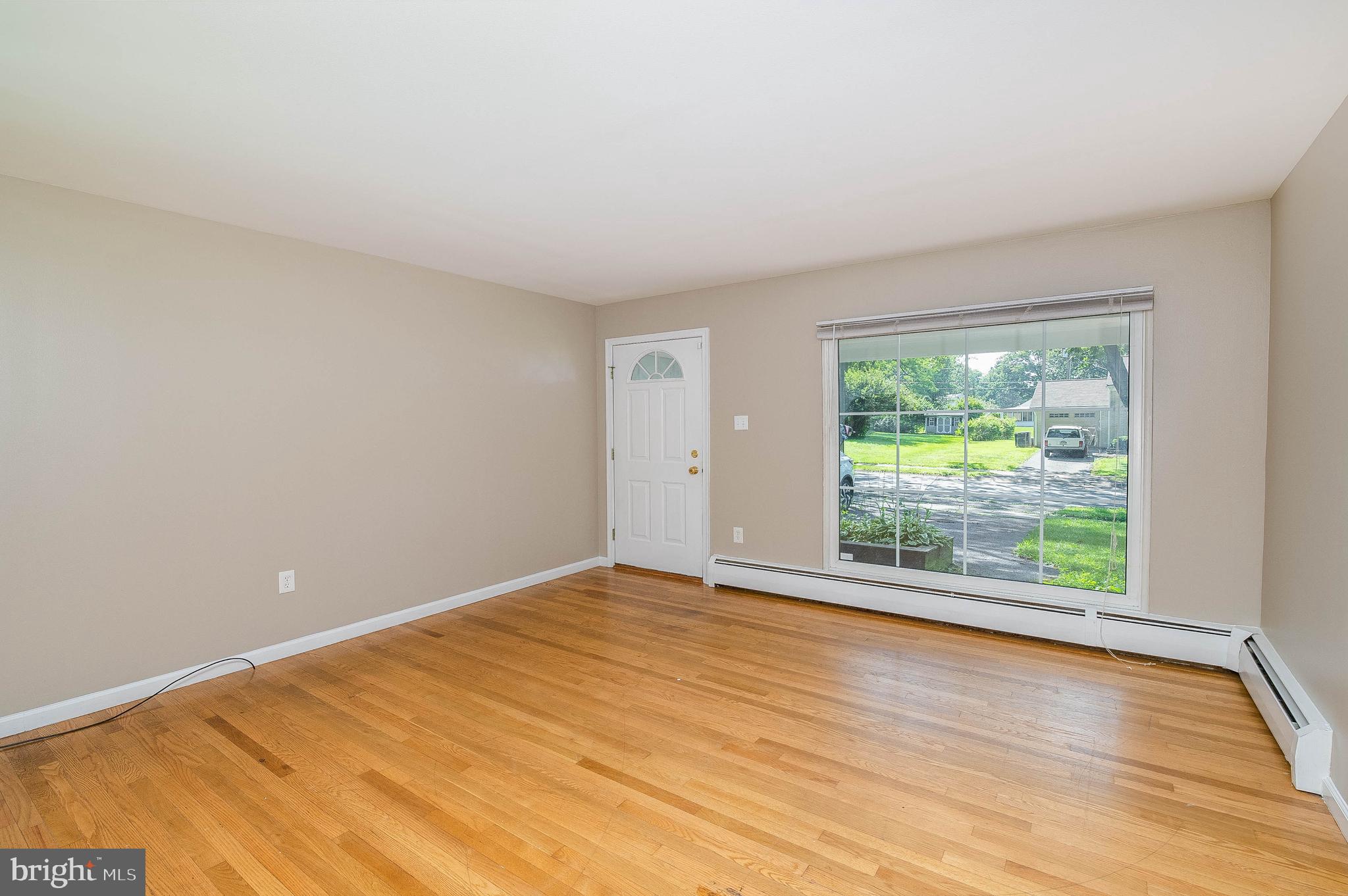 12 Larchwood Road Reading, PA 19610 - Photo 4 of 19 Gallery Image 4