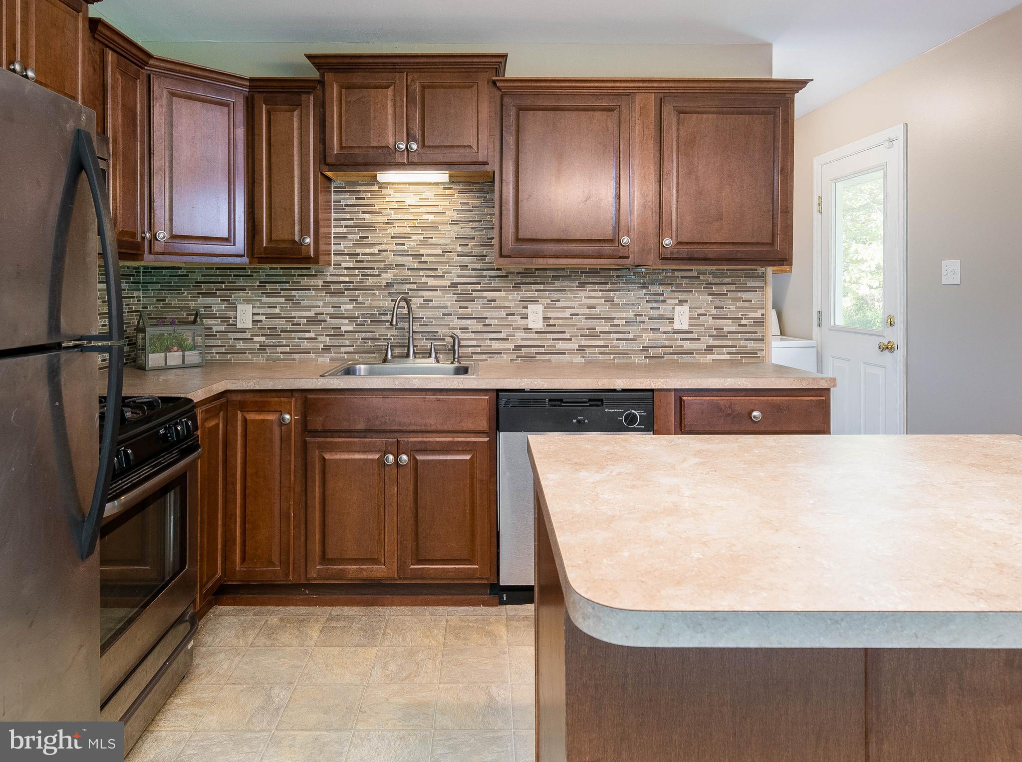12 Larchwood Road Reading, PA 19610 - Photo 6 of 19 Gallery Image 6