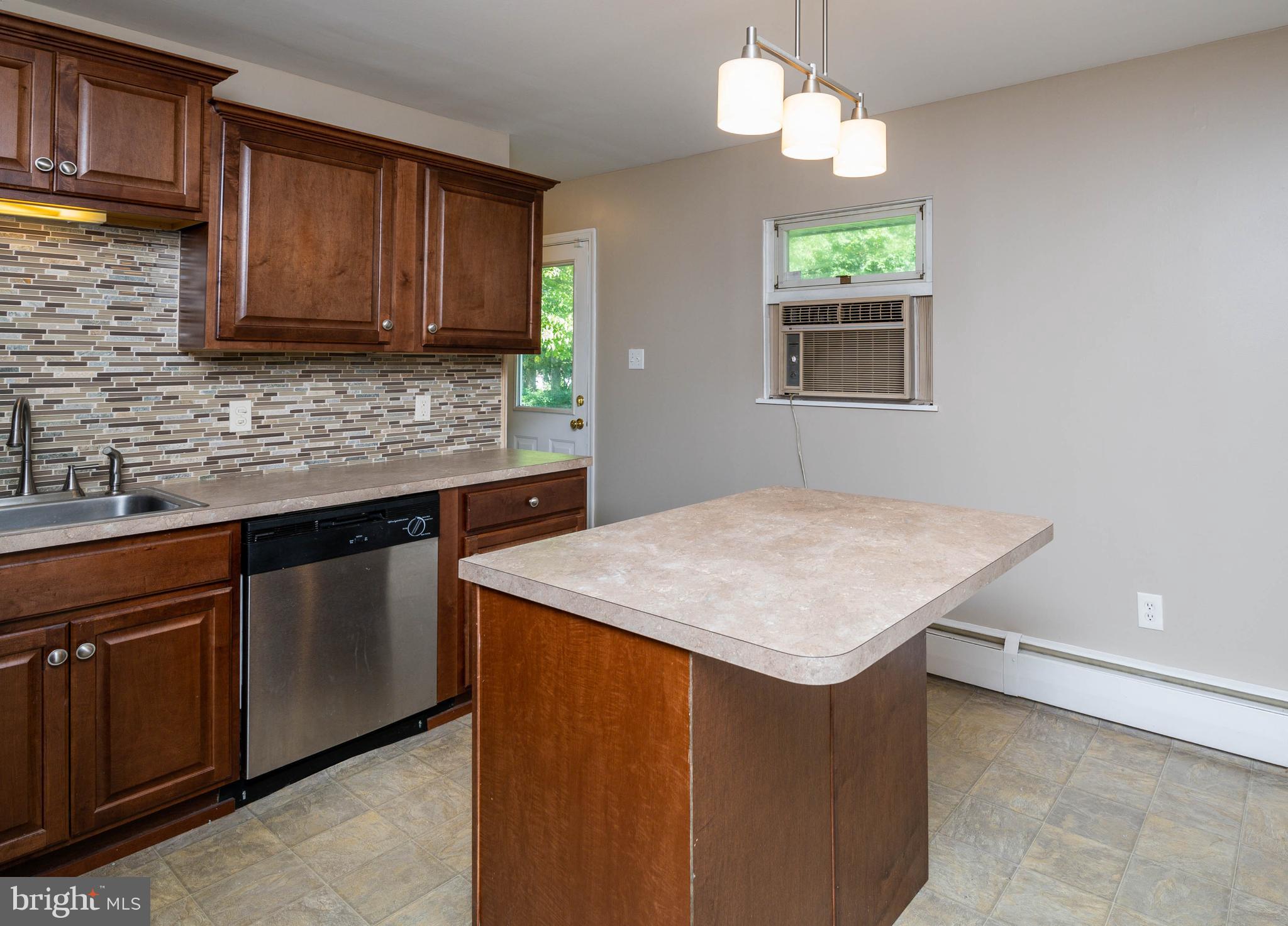 12 Larchwood Road Reading, PA 19610 - Photo 7 of 19 Gallery Image 7