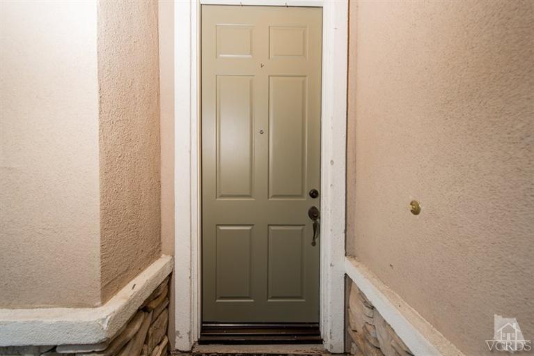 1892 Ribera Drive Oxnard, CA 93030 - Photo 3 of 34