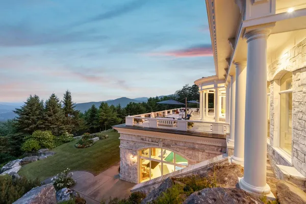 $14,000,000 | 189 Upper Springs Road, Stowe, VT 05672