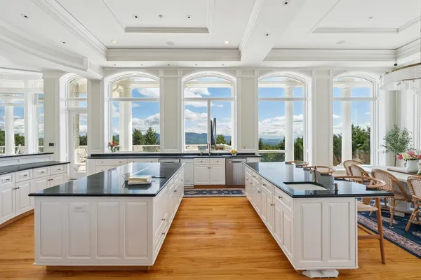 $14,000,000 | 189 Upper Springs Road, Stowe, VT 05672