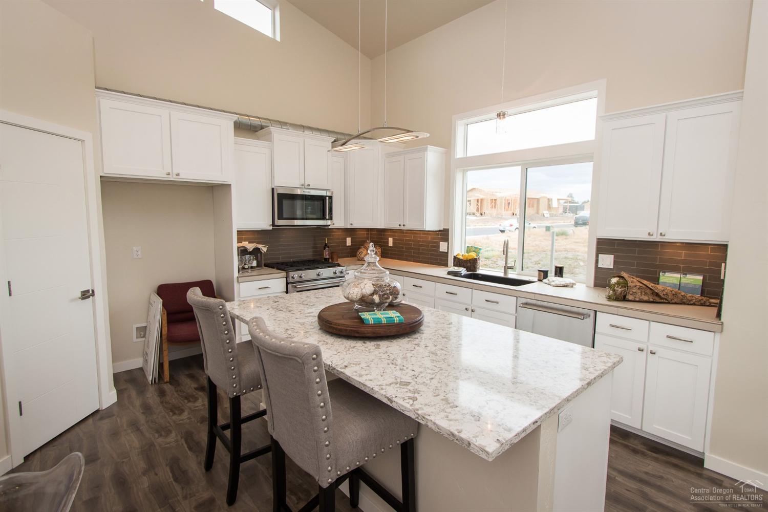 3473 Southwest 47th Street Redmond, OR 97756 - Photo 10 of 24 Additional Photo