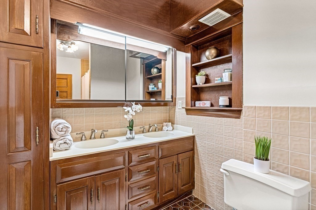 60 Prospect Street Reading, MA 01867 - Photo 28 of 42