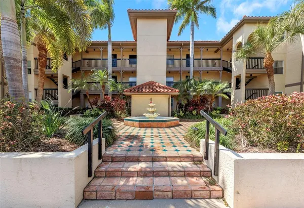 $1,999 | 2400 Feather Sound Drive, Unit 412, Clearwater, FL 33762