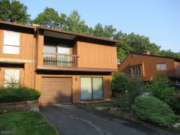 $395,000 | 849 Upper Way, Wharton, NJ 07885