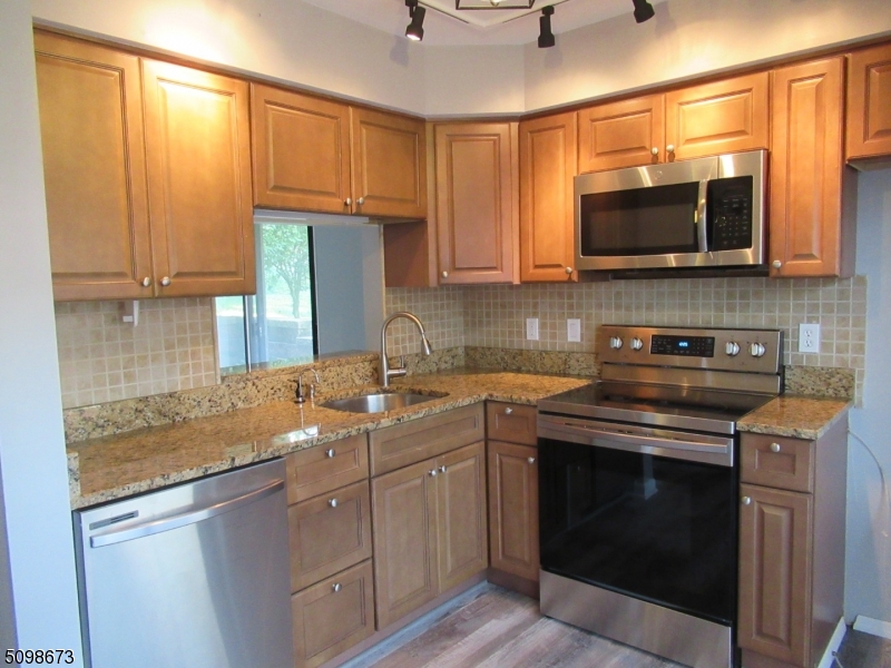 849 Upper Way Wharton, NJ 07885 - Photo 4 of 13