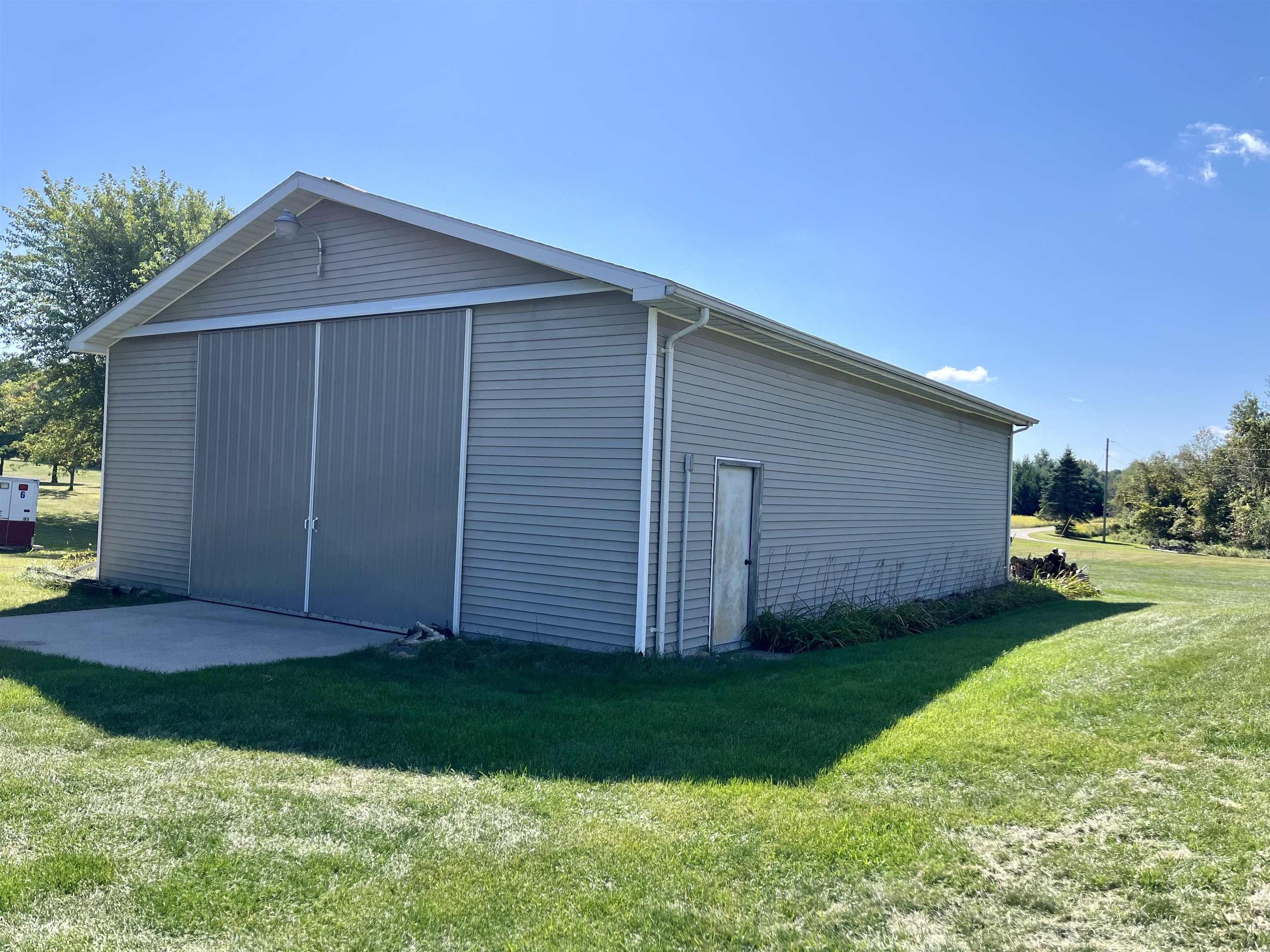 2330 East Surrey Road Farwell, MI 48622 - Photo 13 of 60 1926963-ef978420-363d-4672-90de-730e086ba17d.JPG