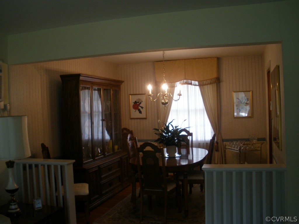 305 Hummingbird Road Richmond, VA 23227 - Photo 3 of 12 Gallery Image 3