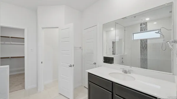 $400,000 | 10021 Mulhouse Drive, Schertz, TX 78154