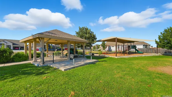 $400,000 | 10021 Mulhouse Drive, Schertz, TX 78154