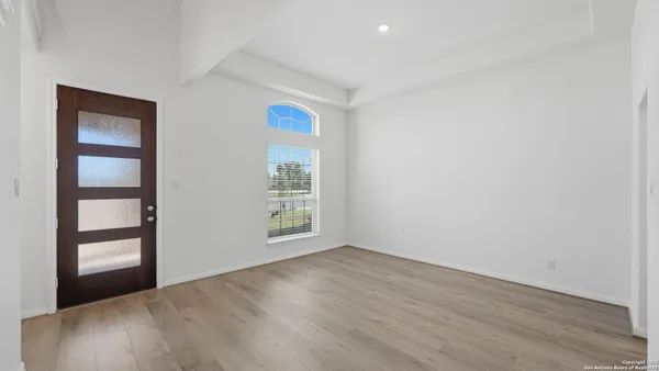 $400,000 | 10021 Mulhouse Drive, Schertz, TX 78154