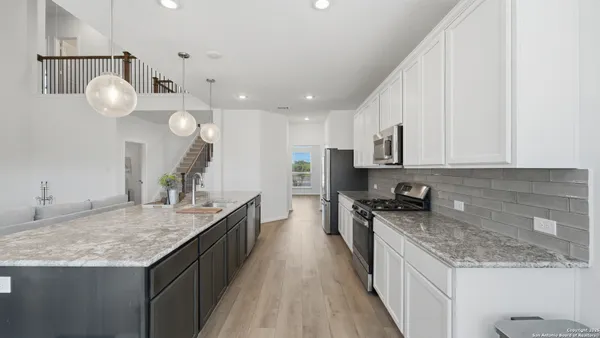 $400,000 | 10021 Mulhouse Drive, Schertz, TX 78154