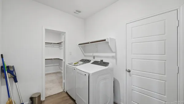 $400,000 | 10021 Mulhouse Drive, Schertz, TX 78154