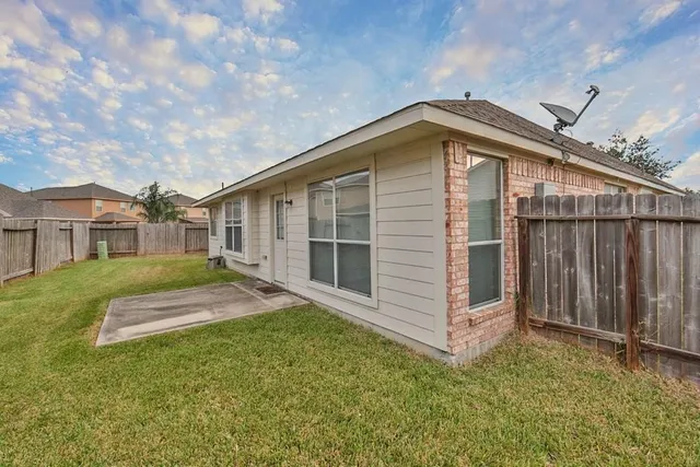 $1,800 | 20542 Avery Grove Court, Cypress, TX 77433