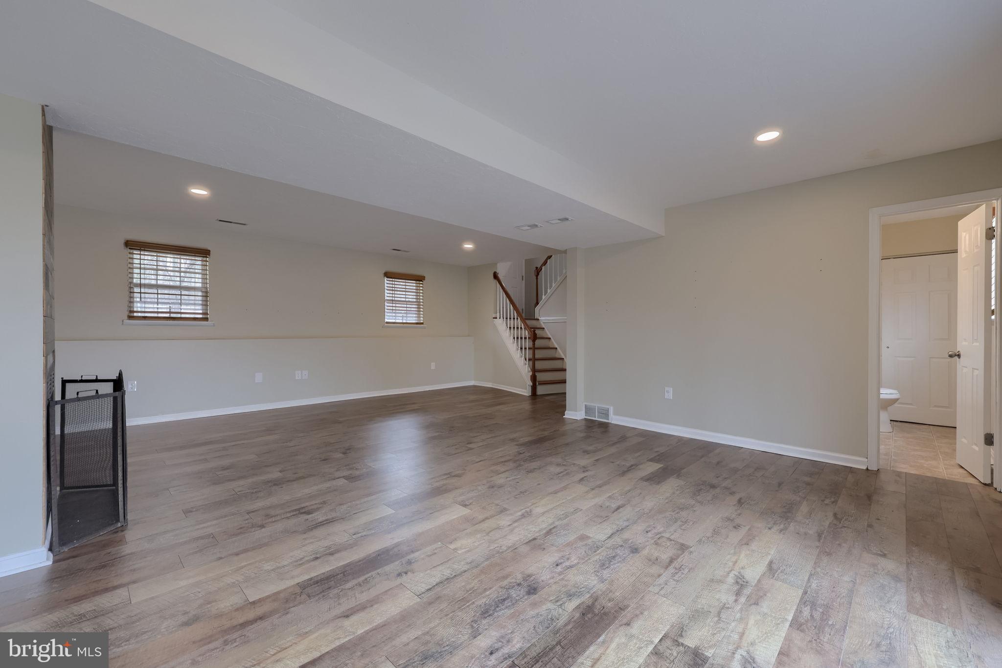 3333 Druck Valley Road York, PA 17406 - Photo 28 of 40 Spacious, versatile living area awaits your touch.