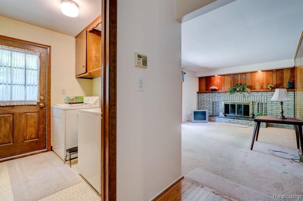 2240 Munster Road Rochester Hills, MI 48309 - Photo 18 of 25