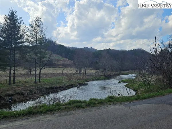 $90,000 | Panorama Drive, Todd, NC 28684