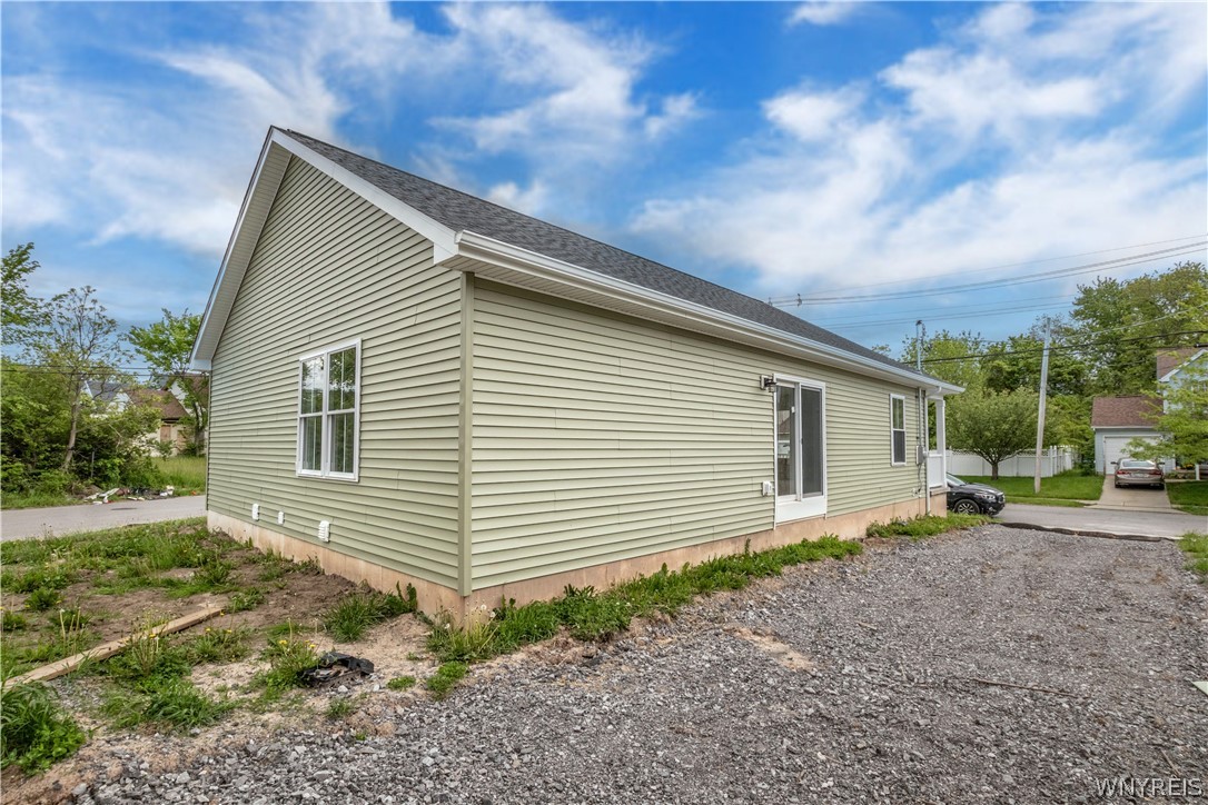 590 Adams Street Buffalo, NY 14211 - Photo 6 of 45