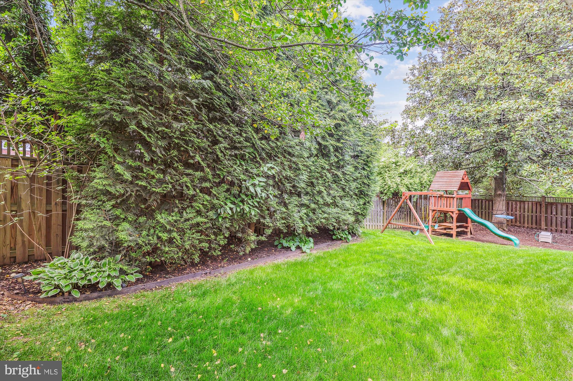 2838 North Rochester Street Arlington, VA 22213 - Photo 71 of 81 Fenced Backyard