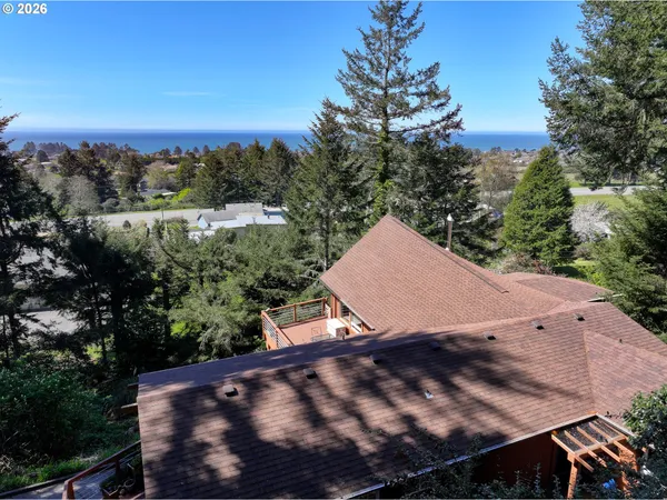 $649,900 | 15870 Pelican Bay Drive, Brookings, OR 97415
