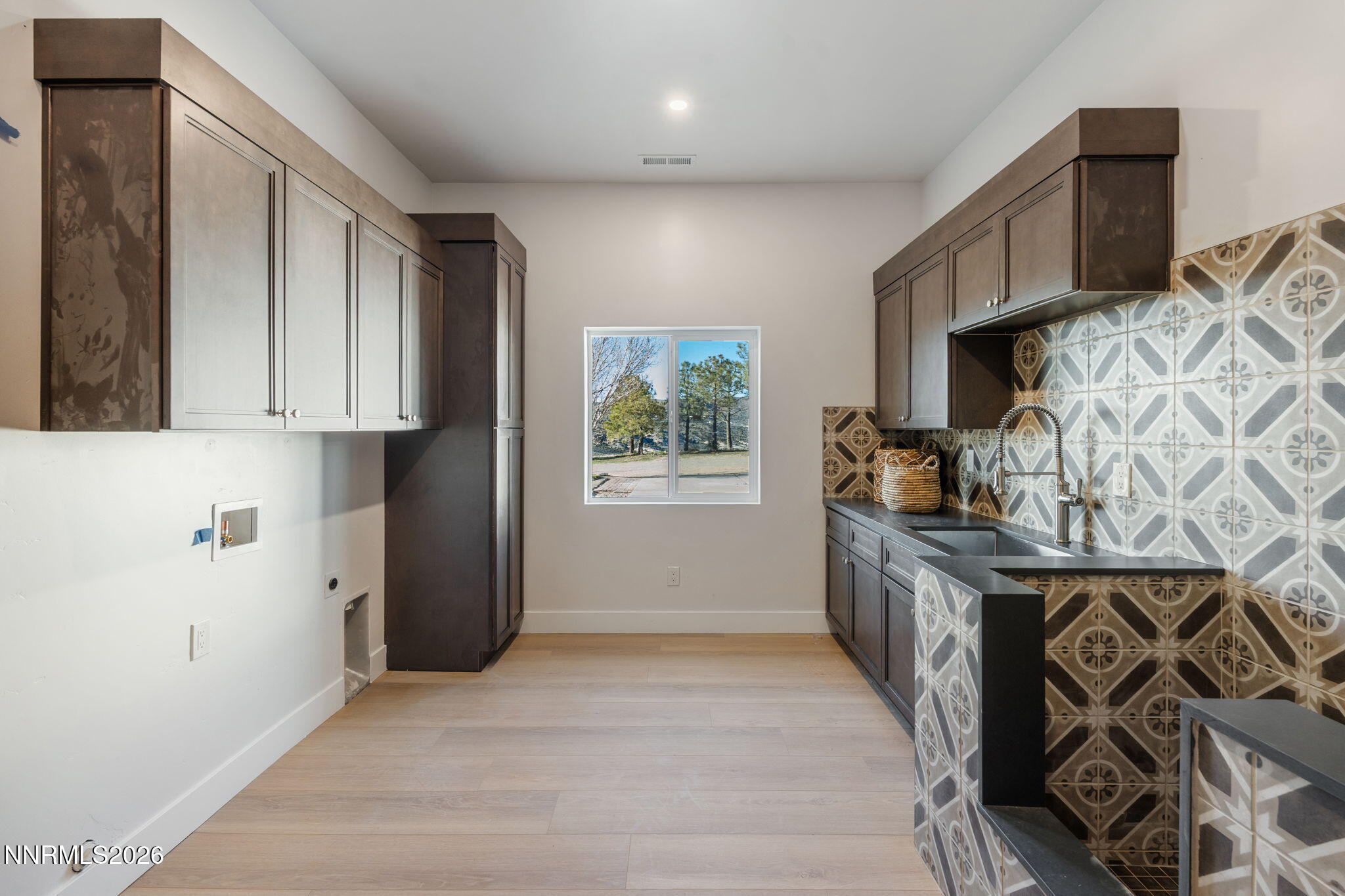 680 Rowe Place Sparks, NV 89441 - Photo 26 of 87 52-web-or-mls-DSC01118