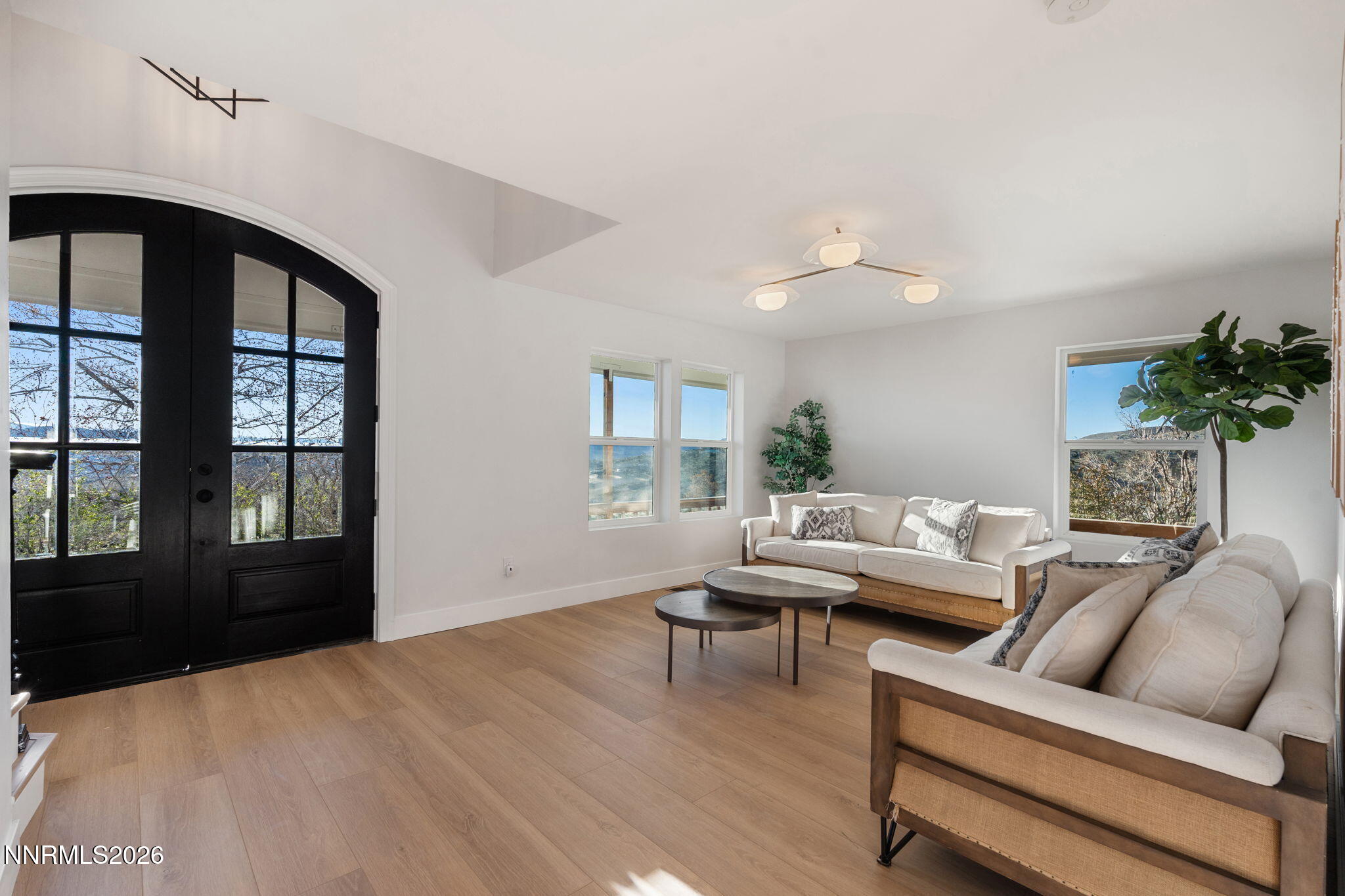 680 Rowe Place Sparks, NV 89441 - Photo 7 of 87 33-web-or-mls-DSC01189