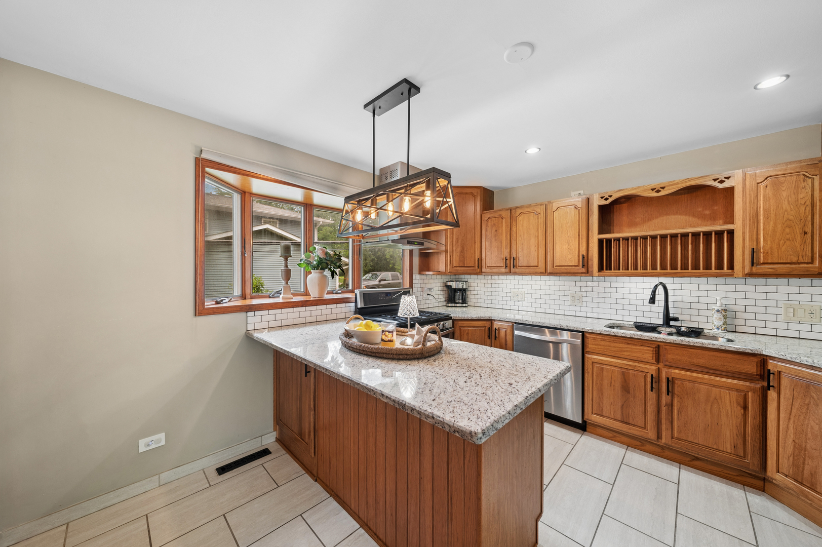 30-w044 Bruce Lane Naperville, IL 60563 - Photo 7 of 20