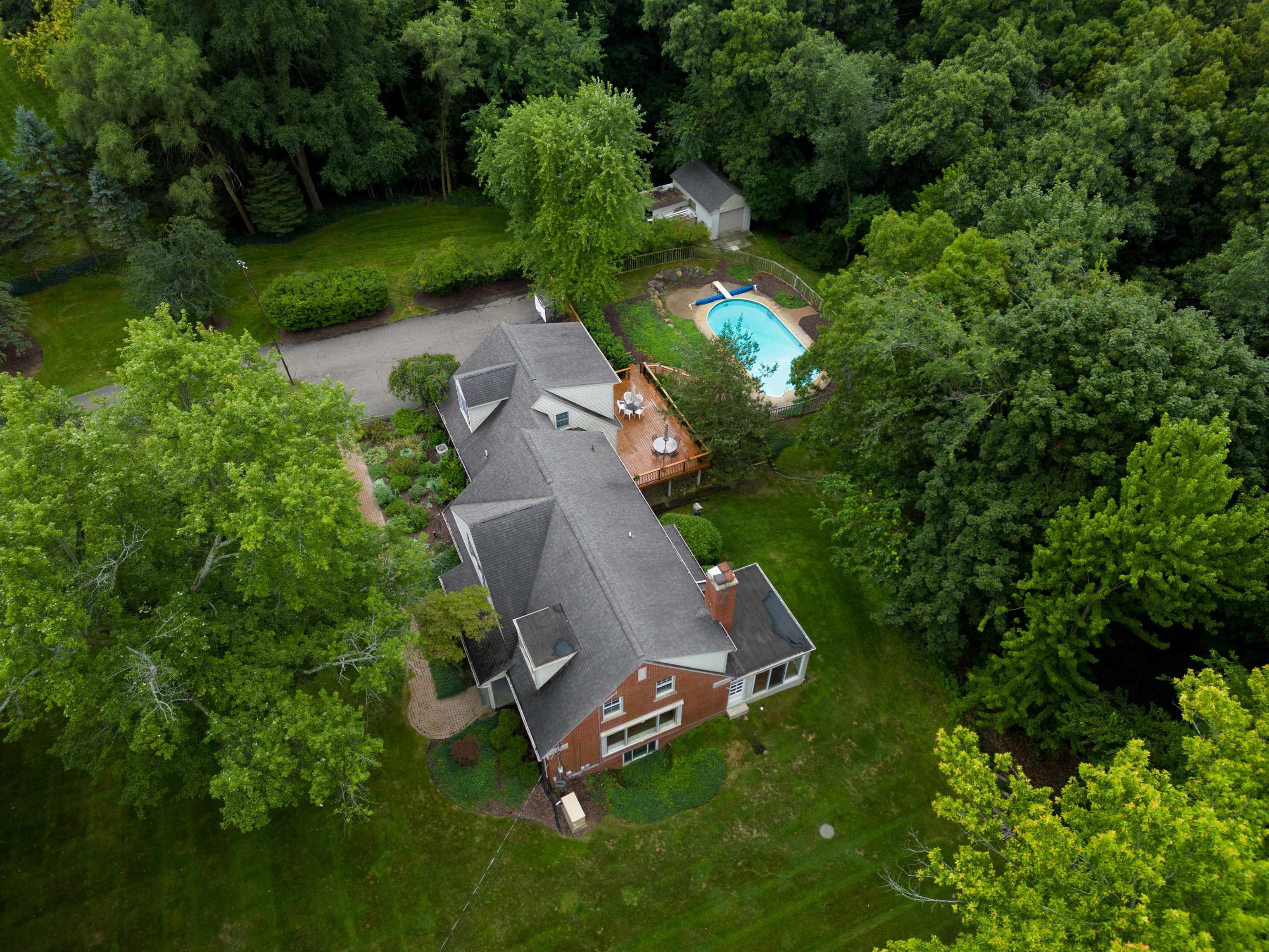 6022 Orion Road Rochester, MI 48306 - Photo 66 of 76 50186662-fd771f28-62e7-4d52-a240-2767754d3971.JPG