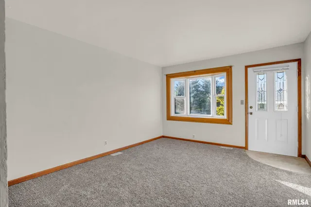 $149,900 | 315 20th Avenue West, Milan, IL 61264