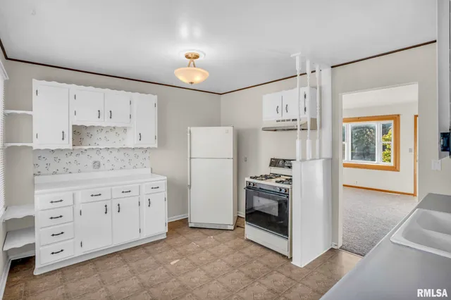 $149,900 | 315 20th Avenue West, Milan, IL 61264