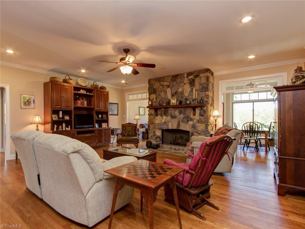 299 Fairfield Road Reidsville, NC 27320 - Photo 11 of 30 Gallery Image 11