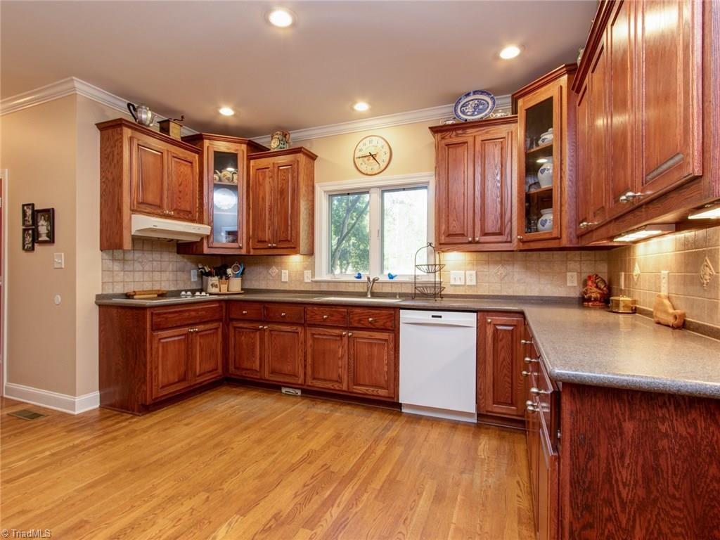 299 Fairfield Road Reidsville, NC 27320 - Photo 8 of 30 Gallery Image 8
