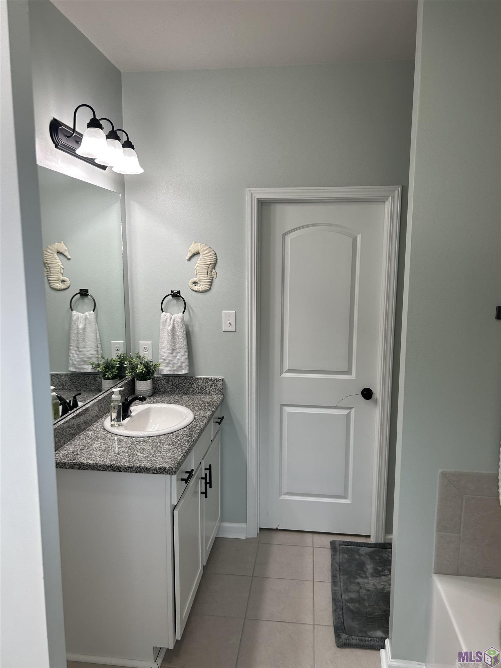 8643 Hackberry Ridge Avenue Zachary, LA 70791 - Photo 9 of 14