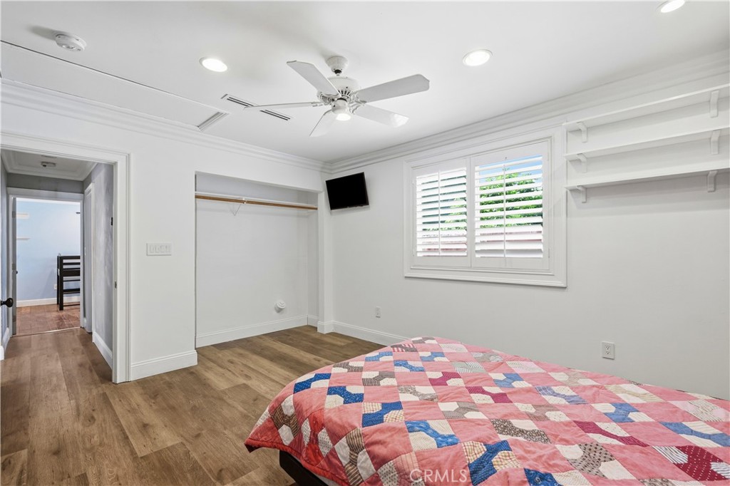 19238 Strathern Street Reseda, CA 91335 - Photo 18 of 34