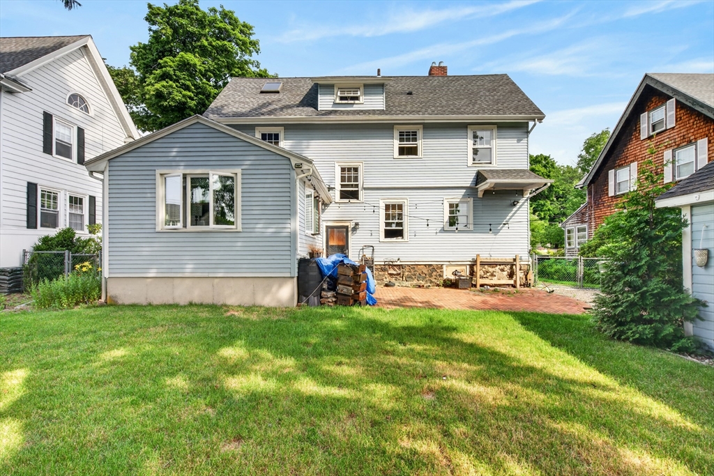 18 Sturtevant Street Beverly, MA 01915 - Photo 8 of 18
