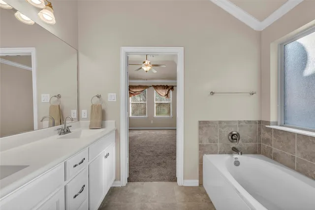 $2,100 | 1911 Autumn Run Lane, Round Rock, TX 78665