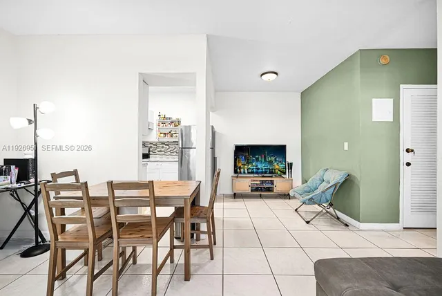 $1,780 | 7625 Harding Avenue, Unit 1, Miami Beach, FL 33141